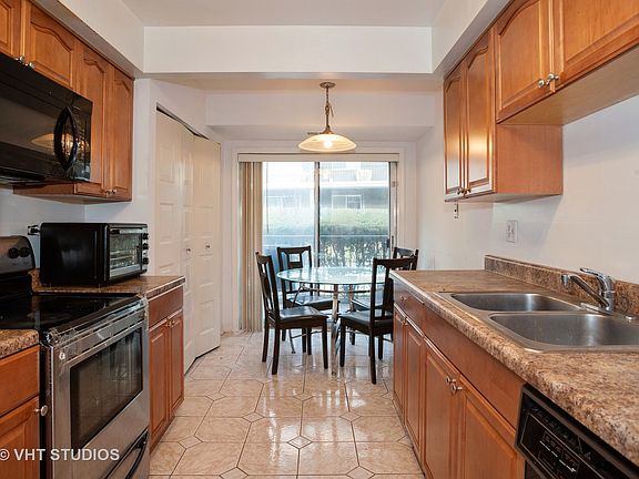 5th image of 9529 Bronx Ave APT 103