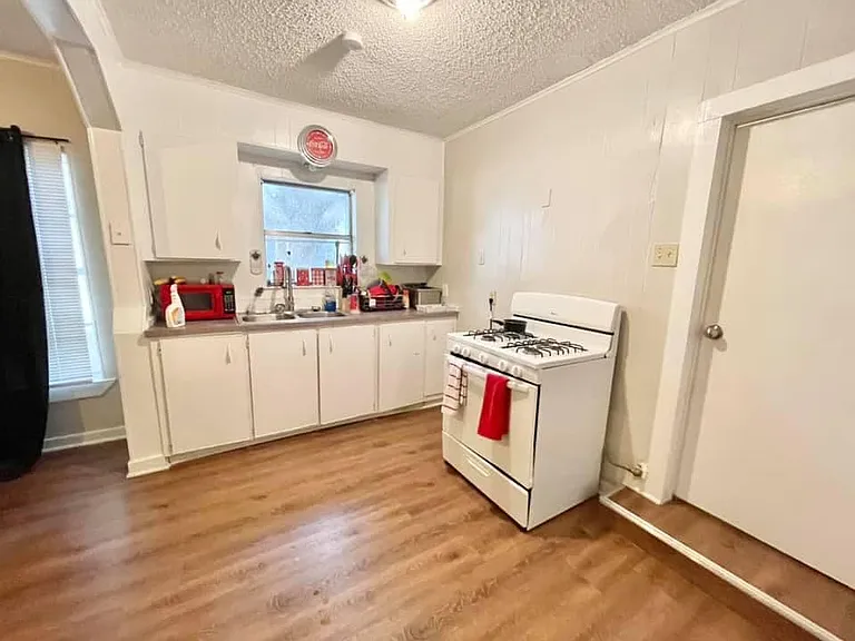 1011 Kane St — Photo 4