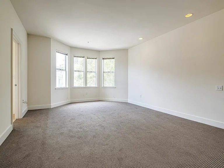 631 Pennsylvania Ave — Photo 18