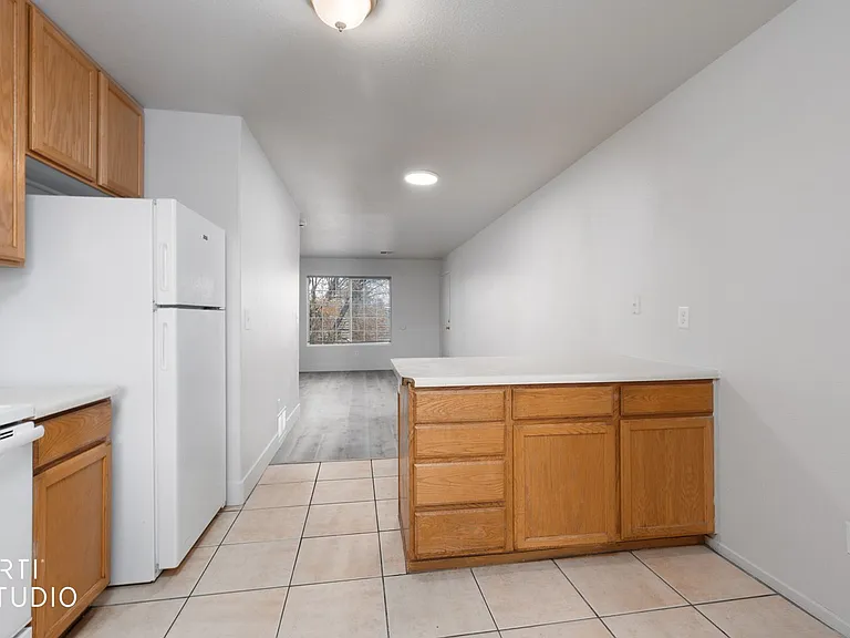 151 N Dairy Ln — Photo 10