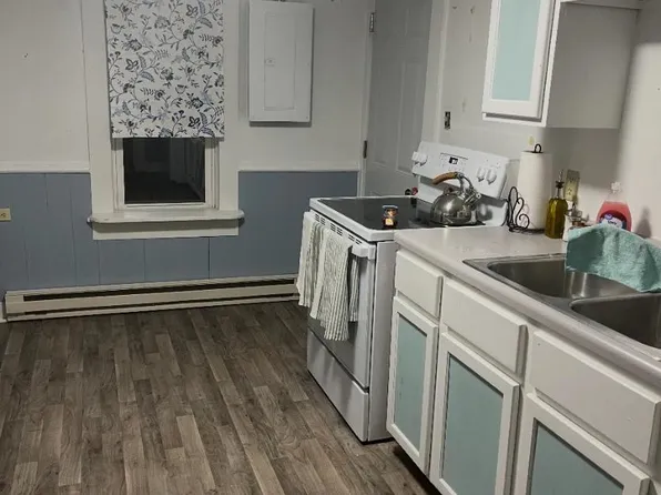 703 Broadway St Unit 2, Eau Claire, WI 54703