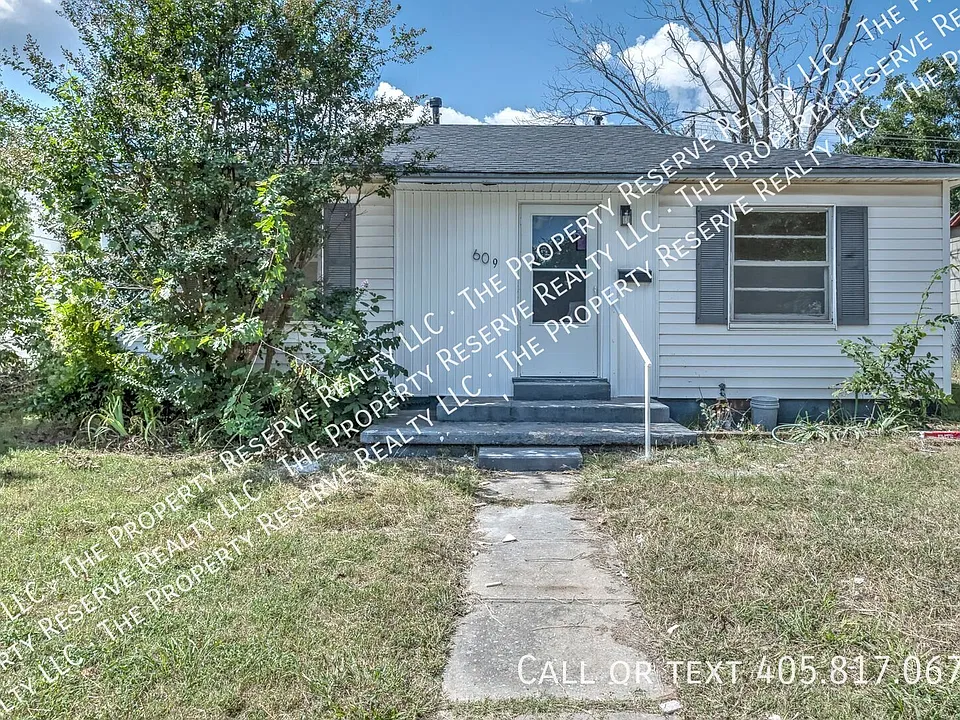 609 N 18th St