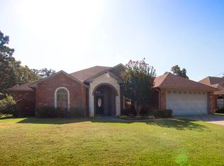 210 Ithaca Dr, Longview, TX 75604