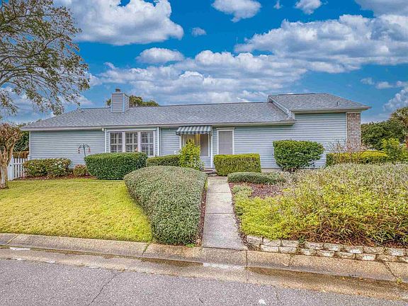 2nd image of 3515 Silvertree Ln