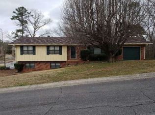 705 Milgray Ln, Bessemer, AL 35022