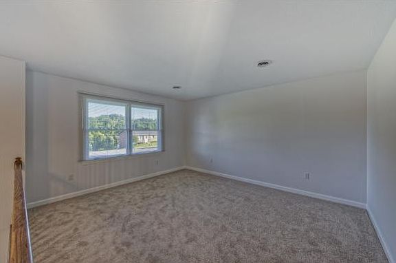 3rd image of 213 Alders Pl