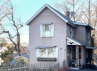 28 Tulip St, Bristol, CT 06010