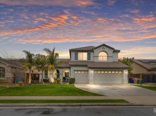 12714 Trafalgar Square Dr, Bakersfield, CA 93312