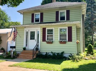 516 Spring St, Three Rivers, MI 49093