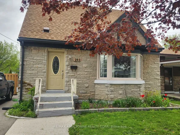 295 Queensdale Ave E, Hamilton, ON L9A 1L3