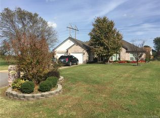 1305 Carter Ave, Wagoner, OK 74467