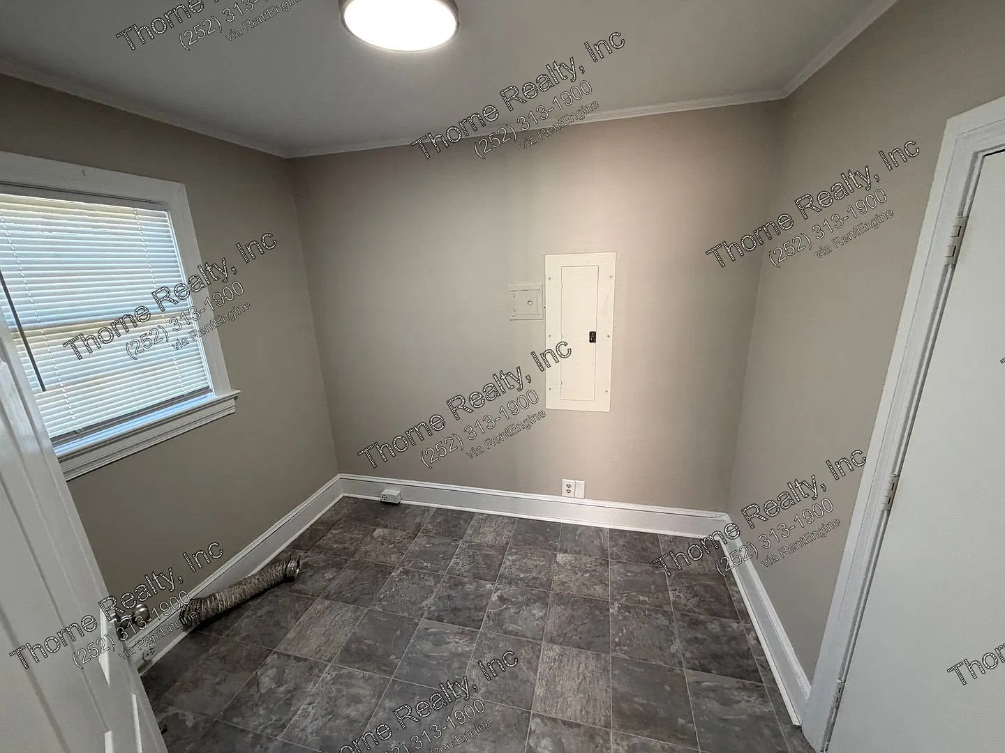 2 bed, 1.5 bath, 1032 sqft, $1,000 — Photo 4