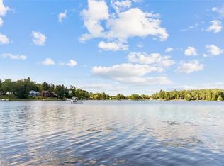 42 Overlook Rd, Rock Hill, NY 12775