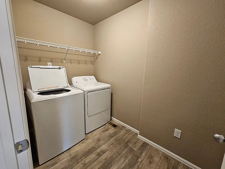 7673 Jack Pine Grv — Photo 13
