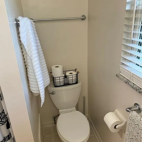 2165 Oak Tree Dr E — Photo 31