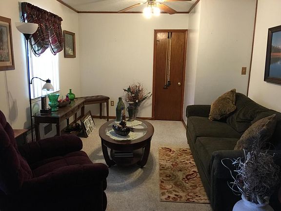 4th image of 1326 Forest Ave