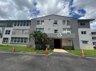 120 Royal Palm Rd APT 319, Hialeah Gardens, FL 33016