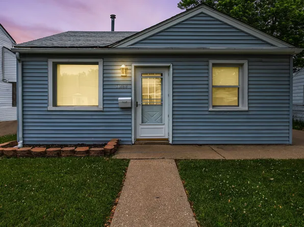 11868 Grant St, Riverview, MI 48193