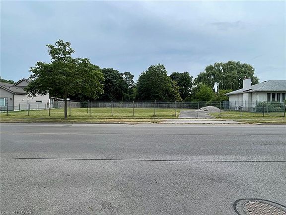 2nd image of 374B Linwell Rd