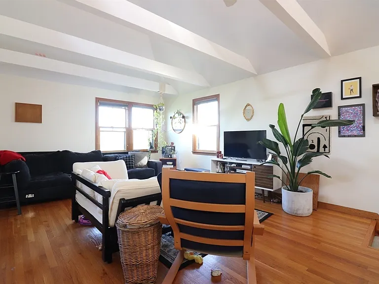 40 Atherton Rd #2A — Photo 3