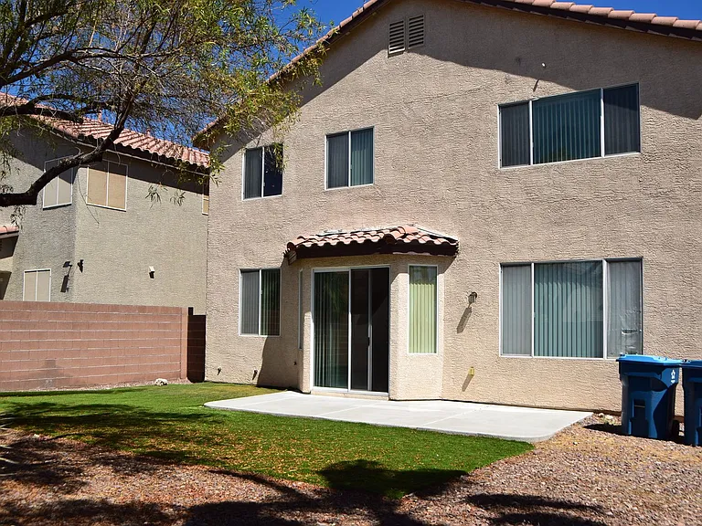 9493 Grove Ridge Ave — Photo 41