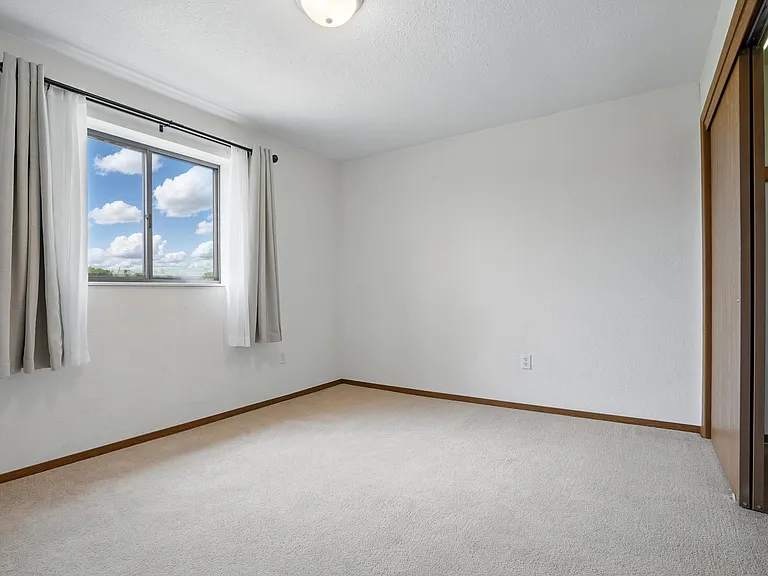 Westgate Apartments — Photo 35
