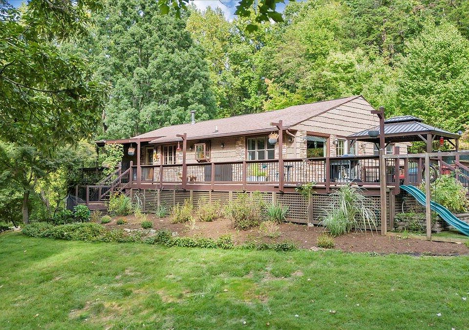 1st image of 6384 Dove Dr