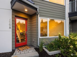 2008 Thorndyke Ave W, Seattle, WA 98199