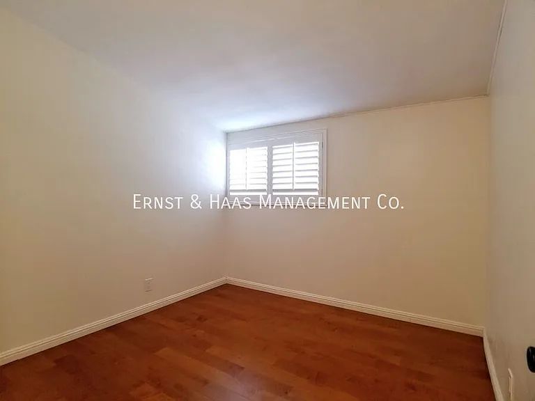 3310 E Curry St — Photo 16