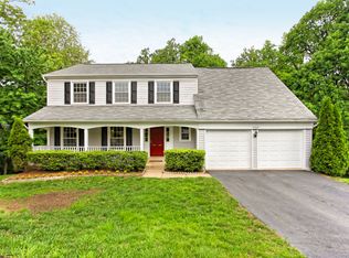 4304 Poplar Branch Dr, Chantilly, VA 20151