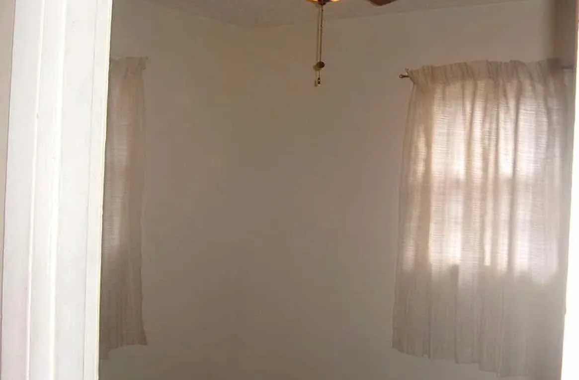 2 bed, 800 sqft, $1,500 — Photo 1