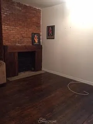 Rented by City Connections Realty | media 8