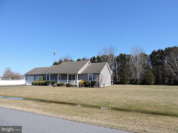 3rd image of 322 Clearbrooke Blvd