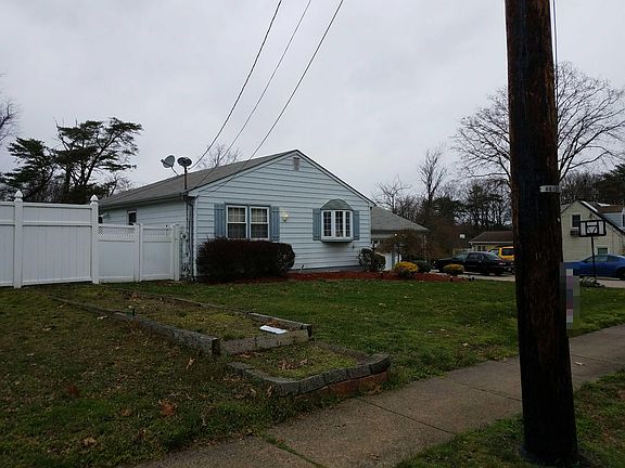 2nd image of 6 S Woodland Ave