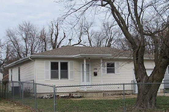 2nd image of 1709 W Lynn St