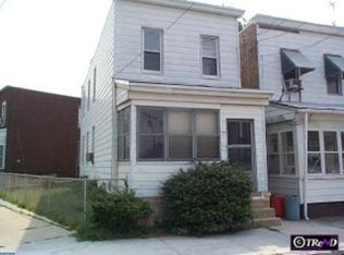 128 N 21st St, Camden, NJ 08105