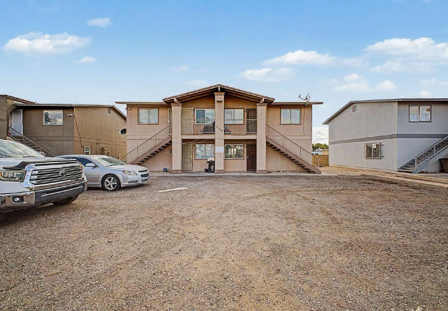2 bed, 1.0 bath, 500 sqft, $950 — Photo 1