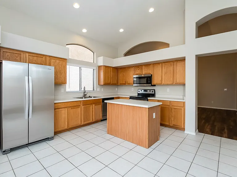 10036 E Capri Ave — Photo 6