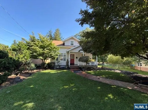 172 Godwin Avenue, Wyckoff, NJ 07481