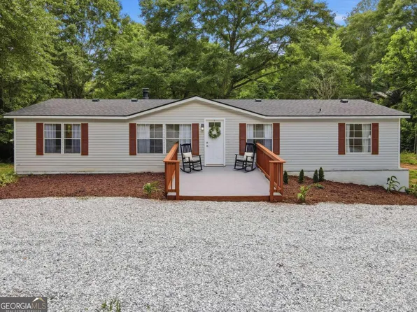 1203 Lanier Rd, Pendergrass, GA 30567