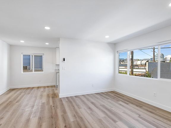 2nd image of 6107 Eleanor Ave #8