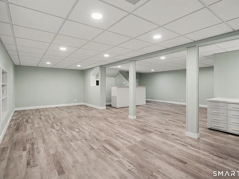 145 Casmir Dr — Photo 30