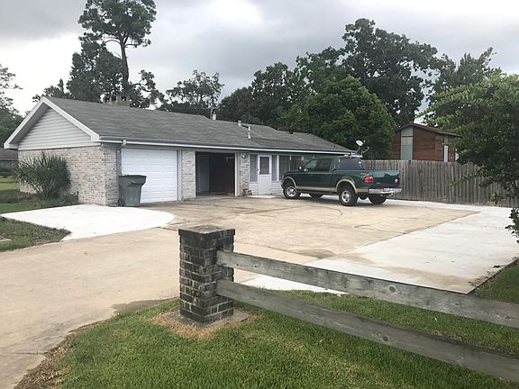 4th image of 1731 Whispering Woods Dr