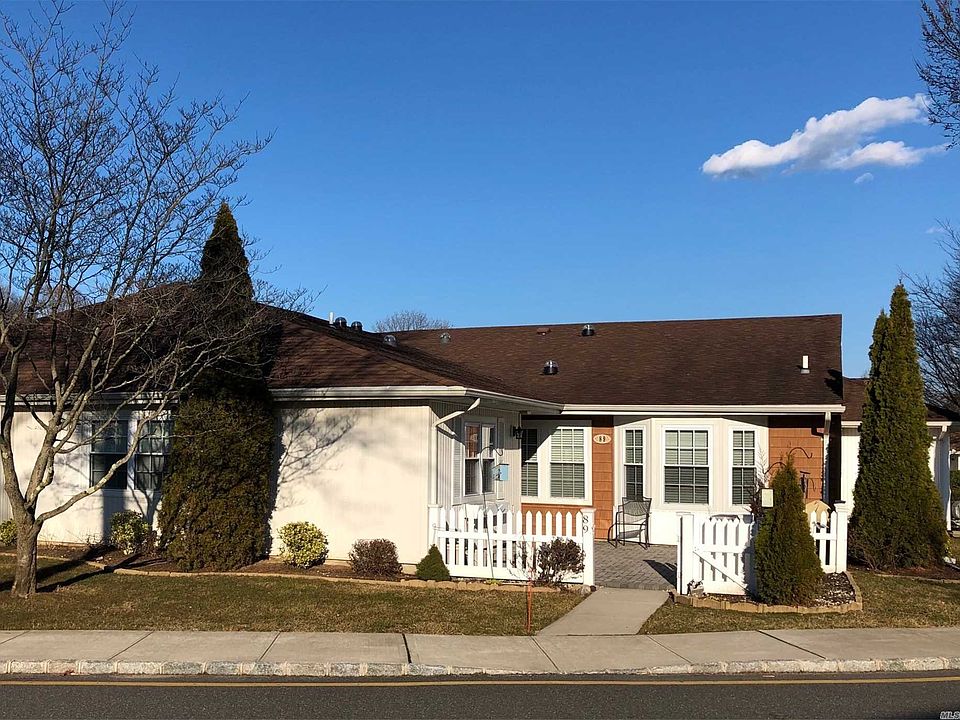 1st image of 89 Revere Dr