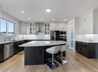 1116 W Southwinds Grn SW, Airdrie, AB T4B 5S3