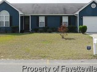 127 Independence Dr, Raeford, NC 28376