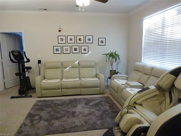5th image of 4360 Turnworth Arch #916