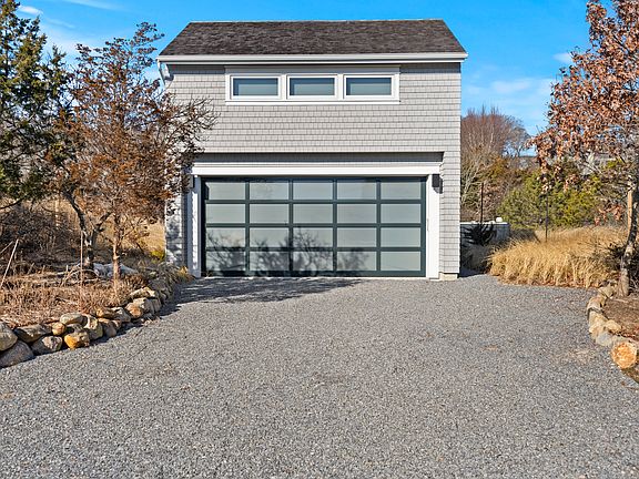 4th image of 61 Seabreeze Ln
