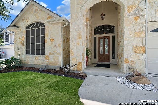 1st image of 8510 Driftwood Hill