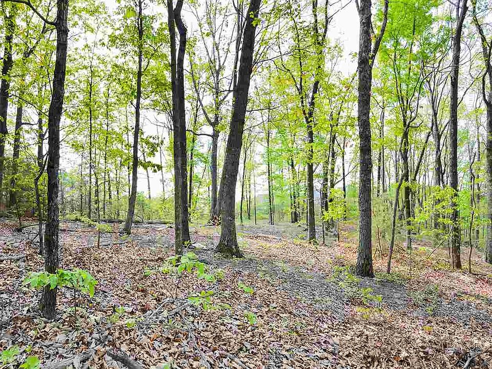 2nd image of 0 Emerald Way SW Lot 31